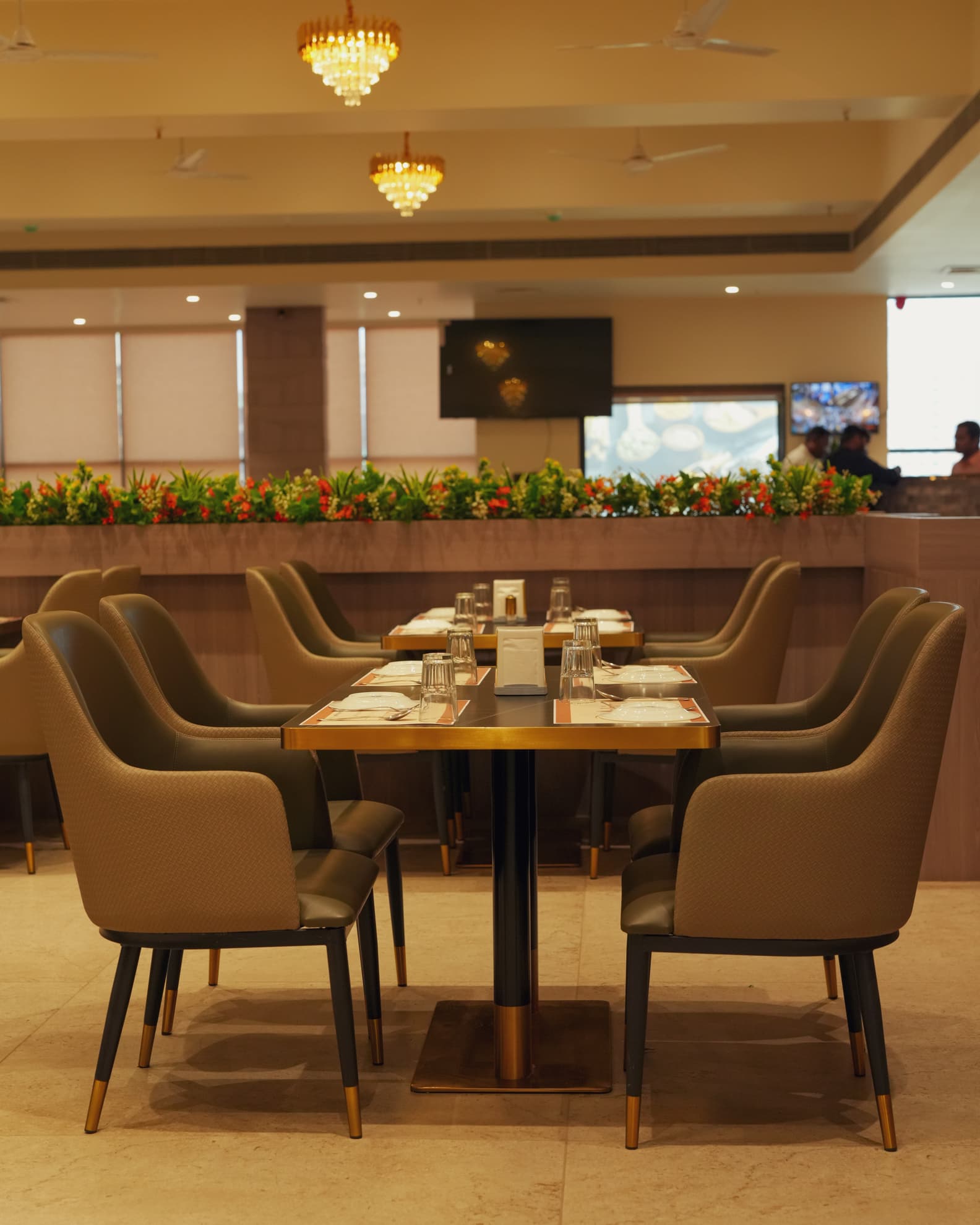 Dalchini table setting